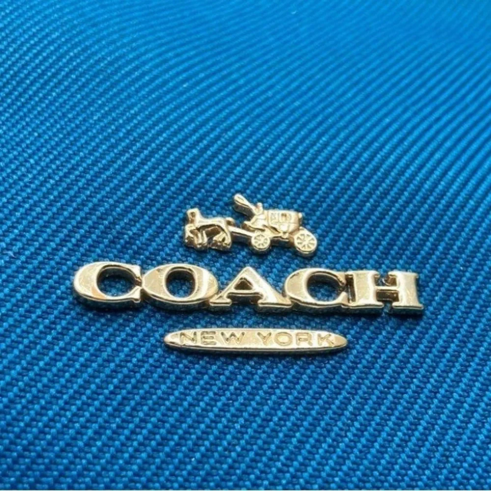 COACH WOMEN'S SAWYER CANVAS CROSSBODY MINERAL BLUE BAG
AUTHENTIC - Picture 9 of 9